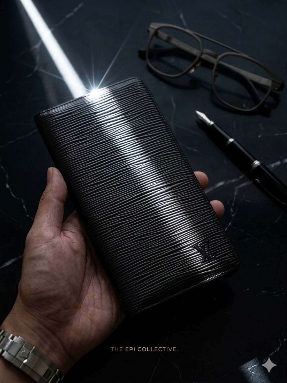 Louis Vuitton Epi Portefeuille Brazza Bifold Wallet in Black Leather
